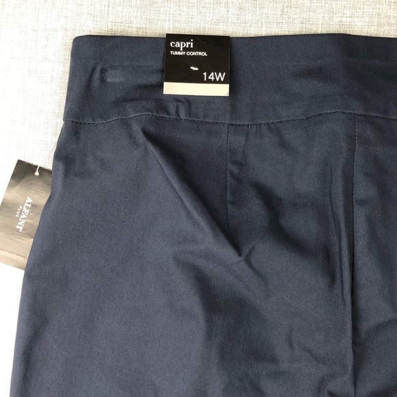 18W Petite Alfani Navy Dress Capri Pants - Picture 5 of 5